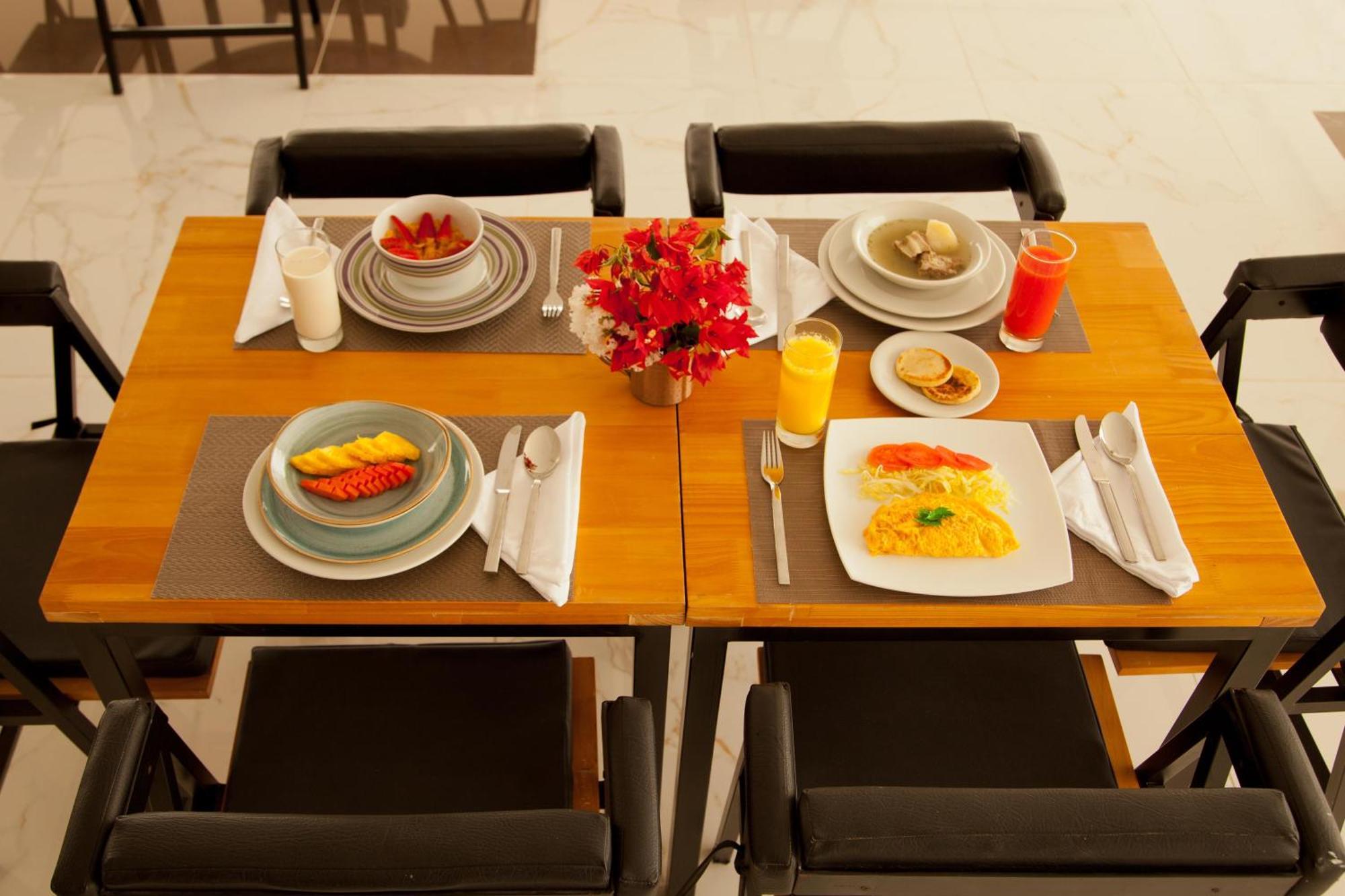 Hotel Santa Sofia 4*